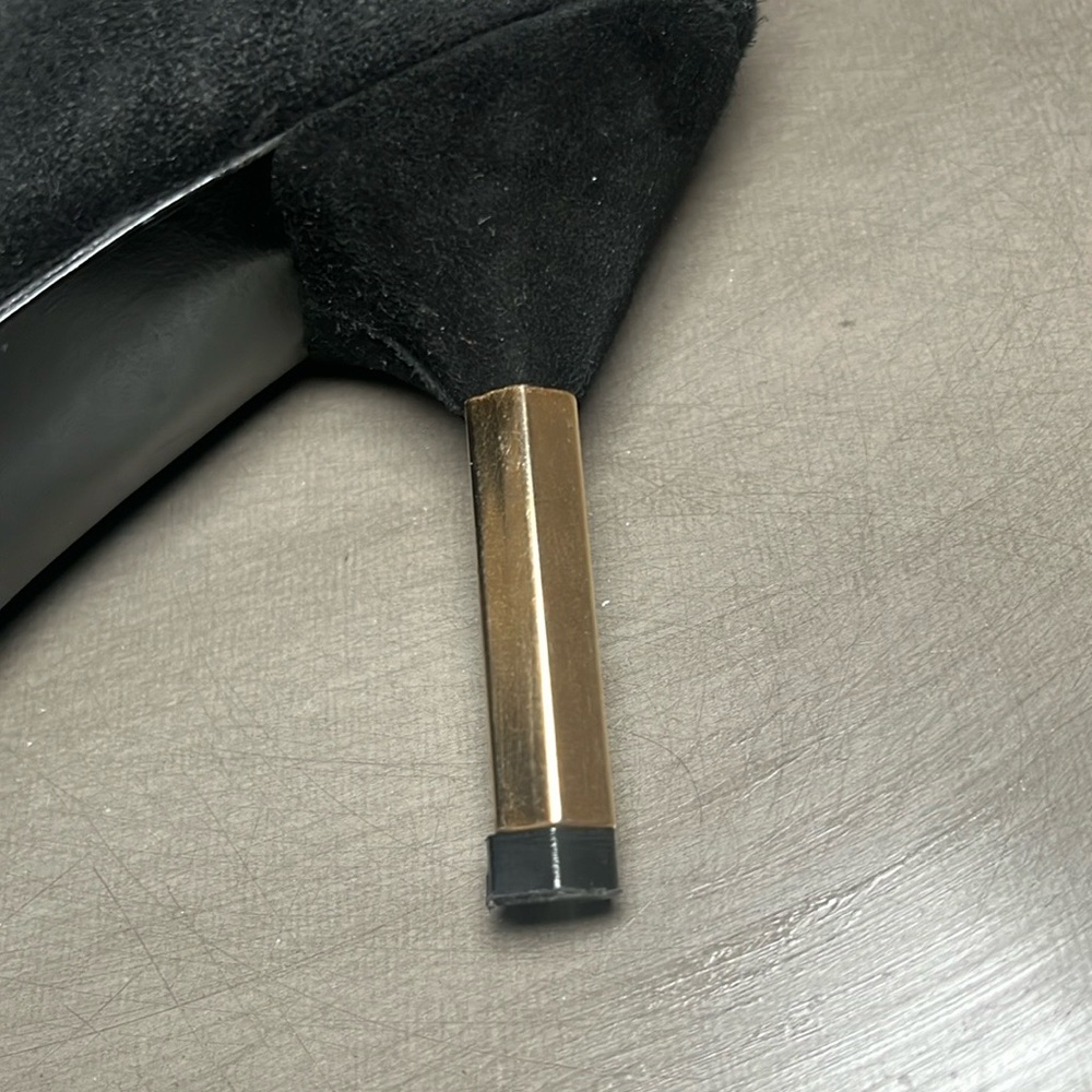 Stuart Weitzman Suede Heels - Picture 6 of 12